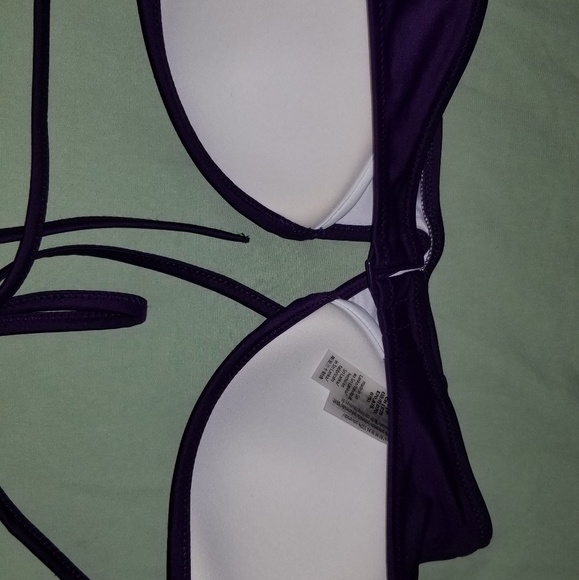 PINK Midline Plunge Halter Set
PINK Victo - Picture 4 of 4